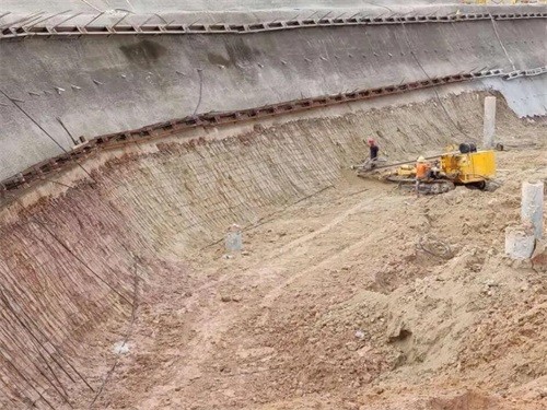 友好基坑边坡加固